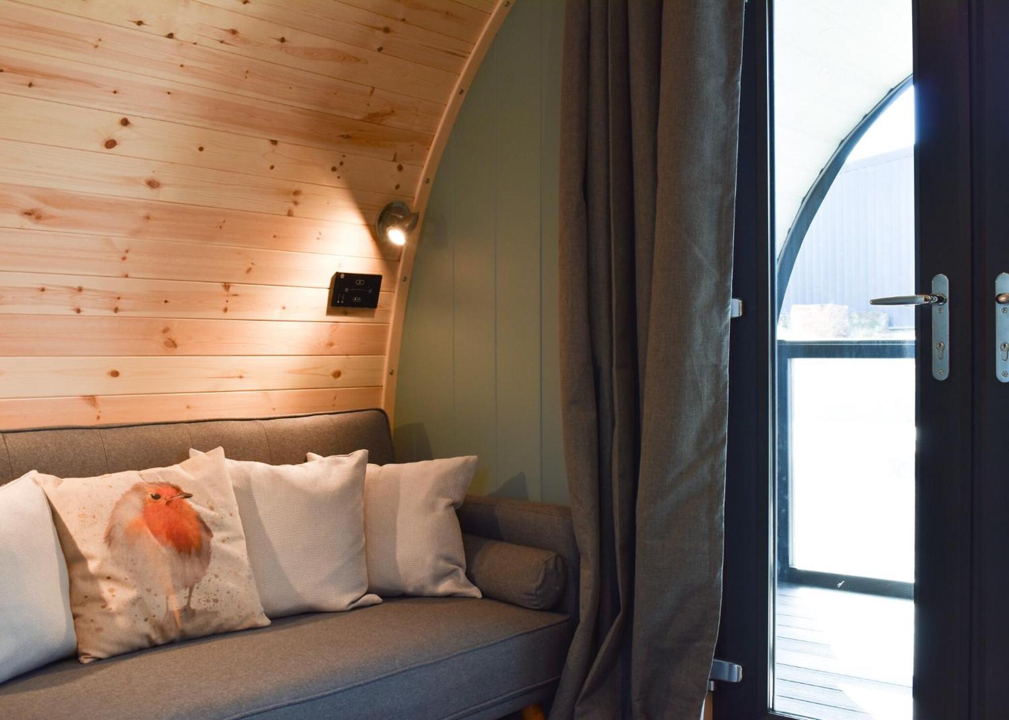 Hill Farm Retreat Hotell Wangford Exteriör bild